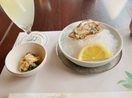 【社員旅行レポート】 厳島神社と姫路城へ行ってきました! 3 広島県産生牡蠣