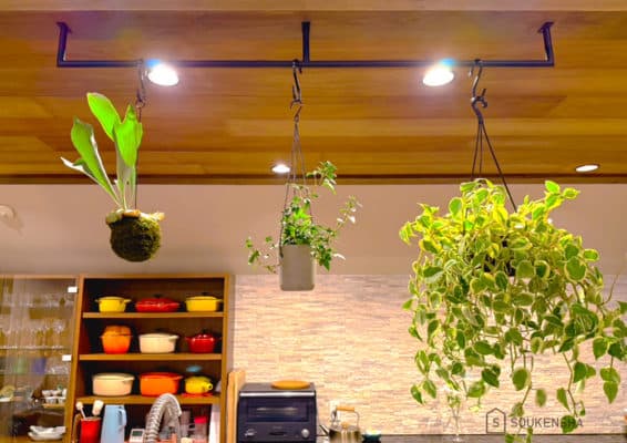 “ここにあったらいいな”を形に|キッチンのアイアンバー施工事例 1 10852bf5708b46952e3048156f7c932b